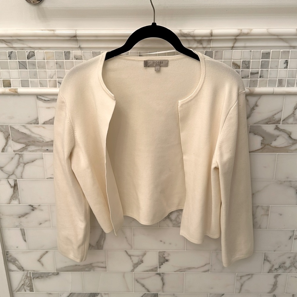 Hobbs London cardigan sweater in cream. Size small